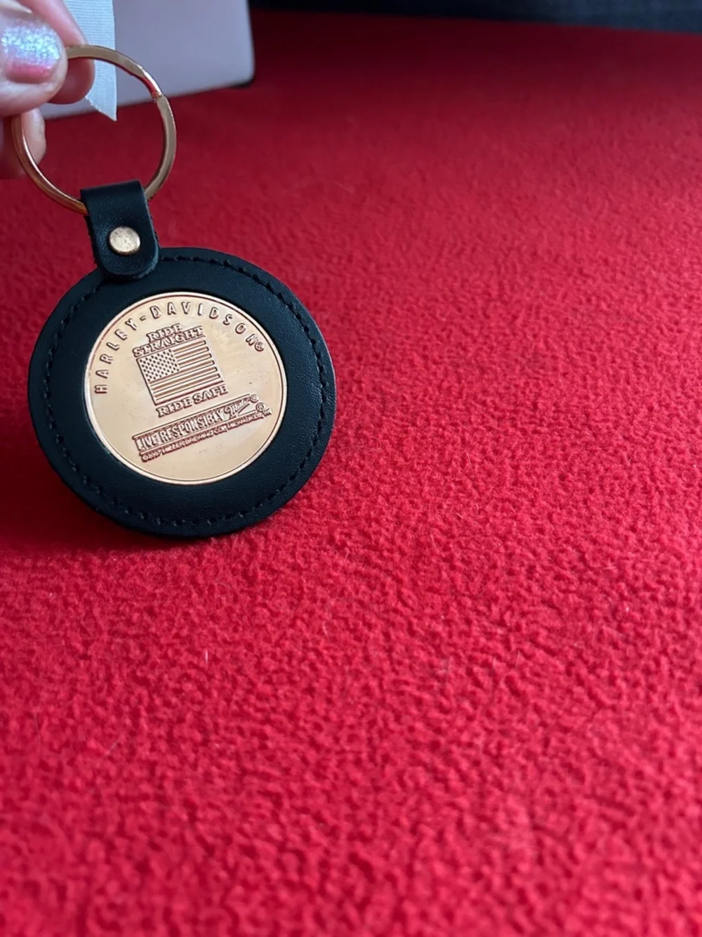 Harley-Davidson Black Leather Keychain with Gold Medallion unisex